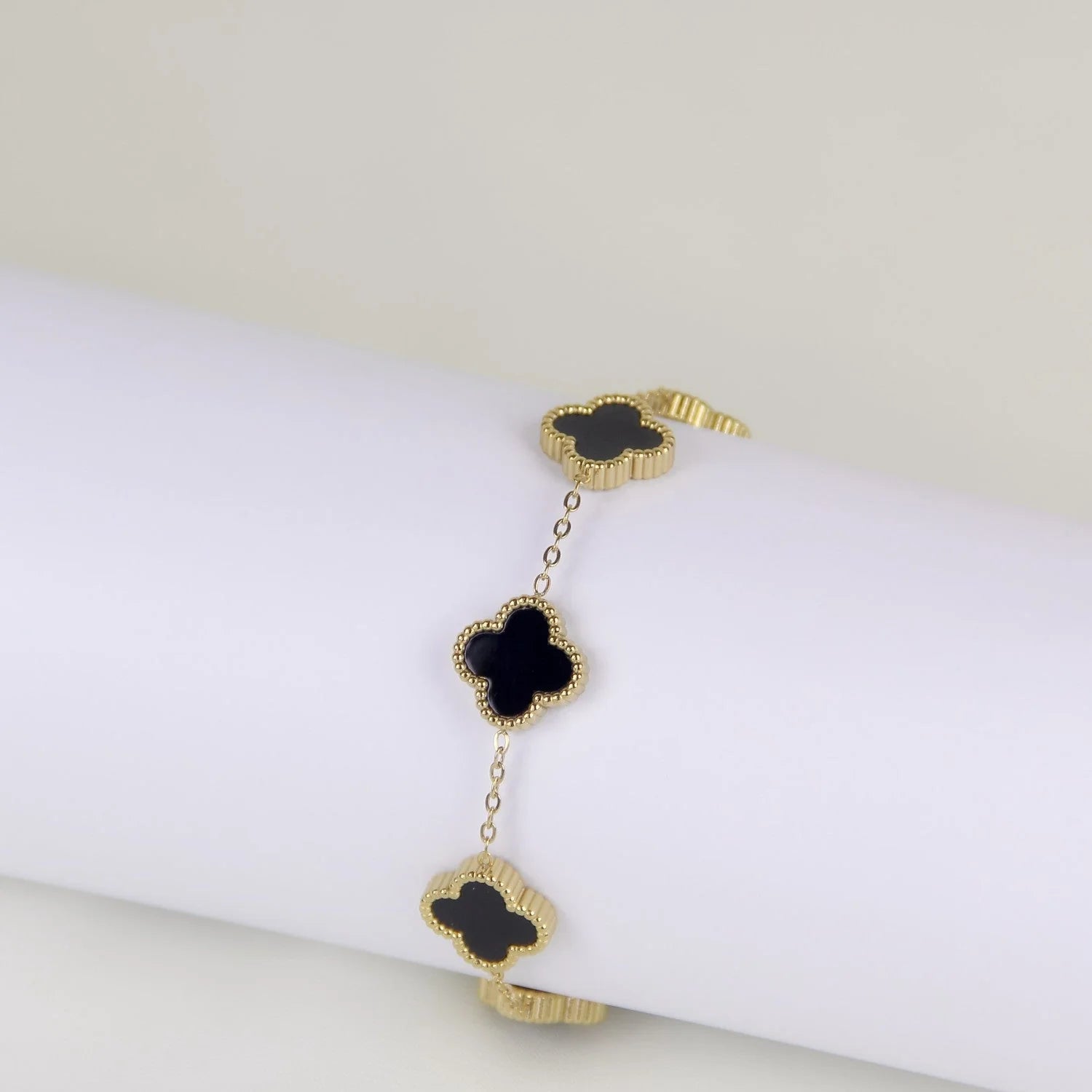 Onyx Black Clover Motif Bracelet